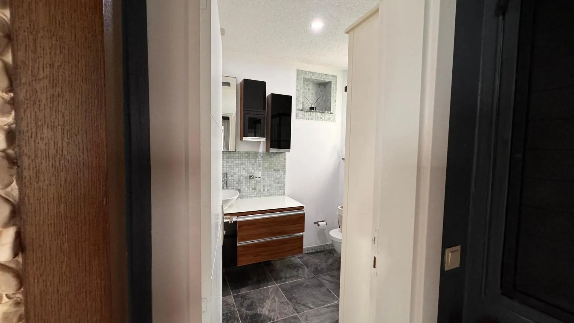 Hanci Evleri Karabag Apartment